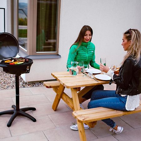 Apartmány HRÁDEČEK Mladé Buky Exterior foto